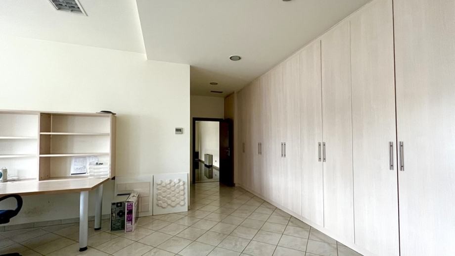 Офис в Буйе, Хорватия, 884.35 м² - фото 3