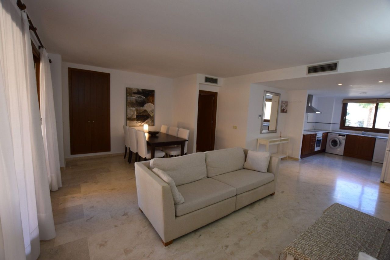 Апартаменты в Пунта Приме, Испания, 110 м² - фото 9