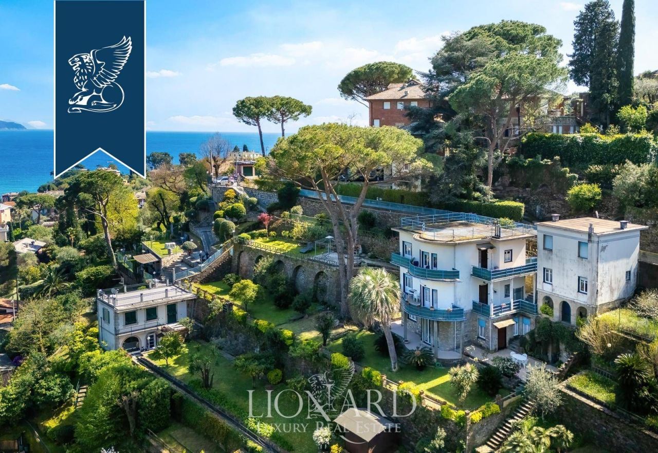 Вилла в Рапалло, Италия, 450 м² - фото 1