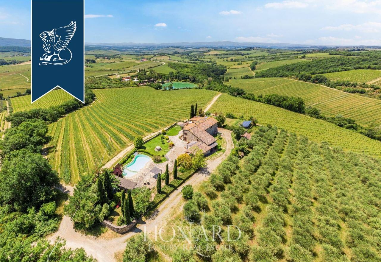 Ферма в Кастеллина-ин-Кьянти, Италия, 450 м² - фото 1