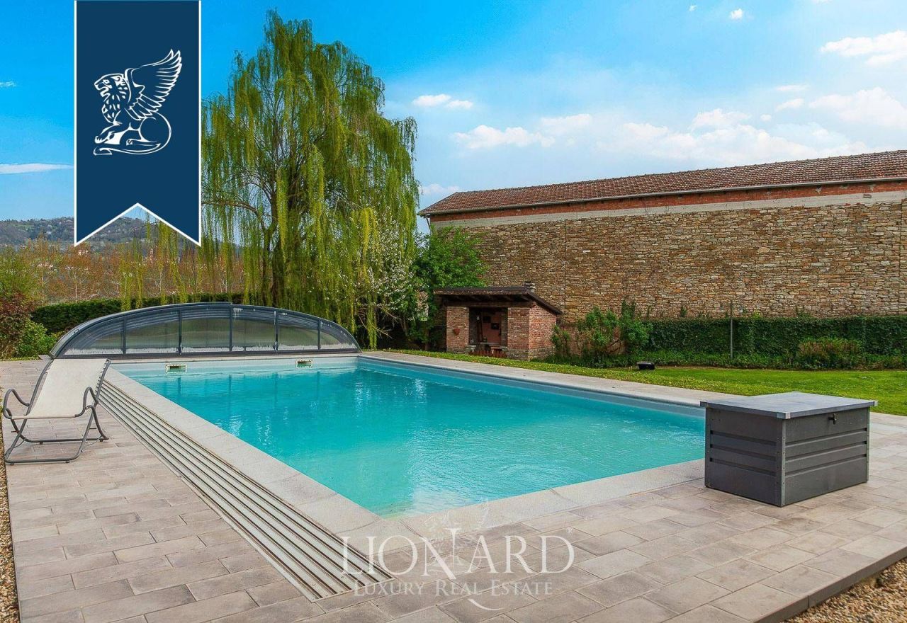 Вилла в Алессандрии, Италия, 1 345 м² - фото 3