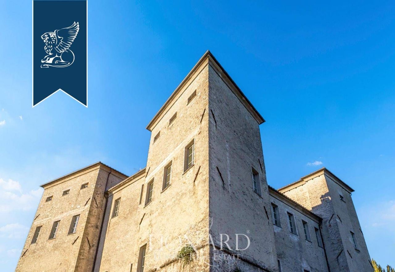 Замок в Массе, Италия, 1 000 м² - фото 4