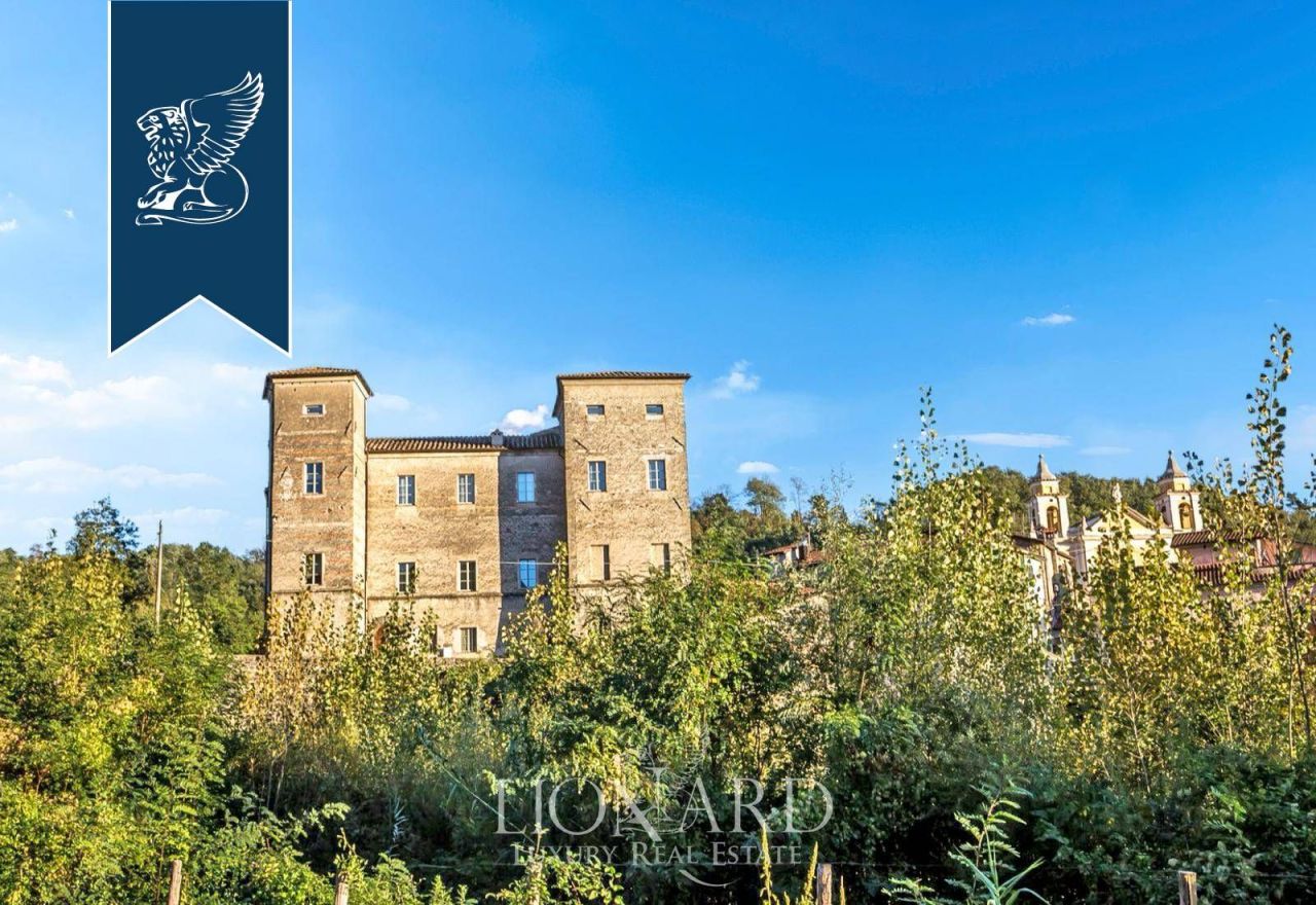 Замок в Массе, Италия, 1 000 м² - фото 6