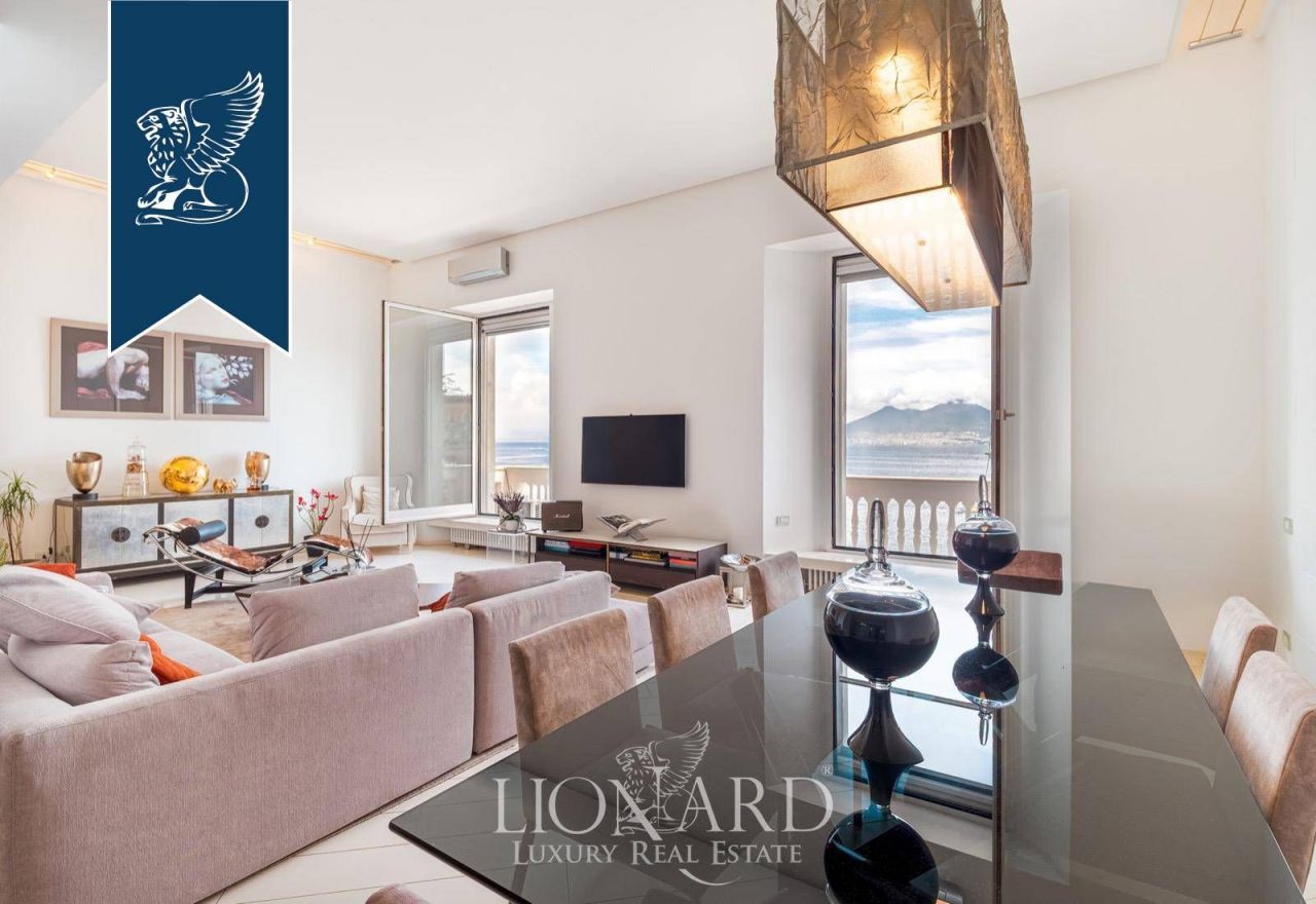 Апартаменты в Неаполе, Италия, 250 м² - фото 8