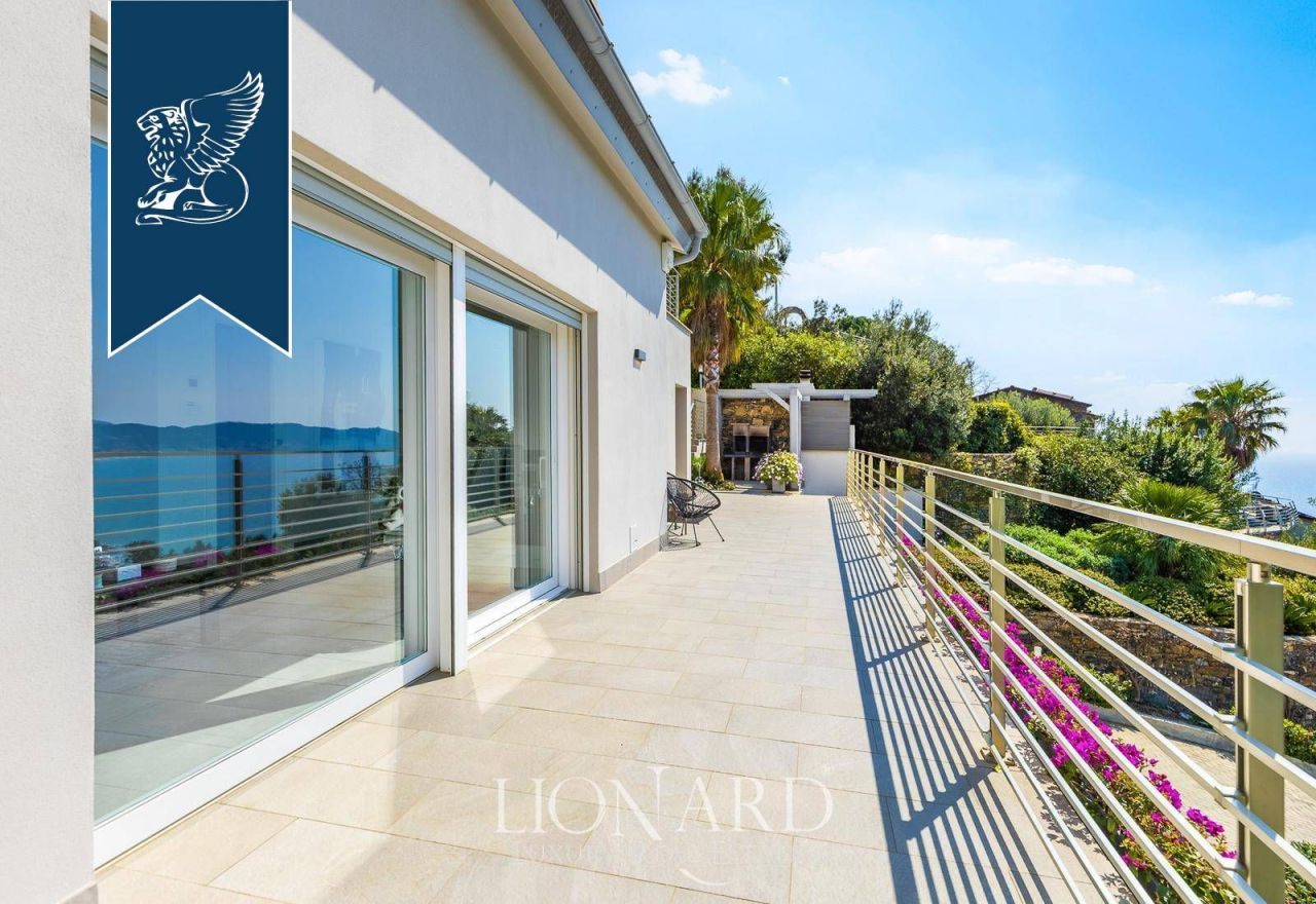 Вилла в Алассио, Италия, 145 м² - фото 11