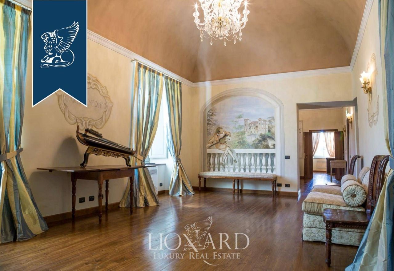 Замок в Массе, Италия, 1 000 м² - фото 11