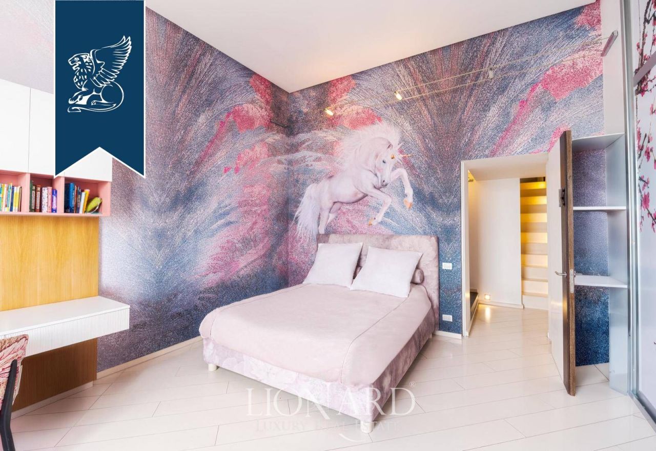 Апартаменты в Неаполе, Италия, 250 м² - фото 14