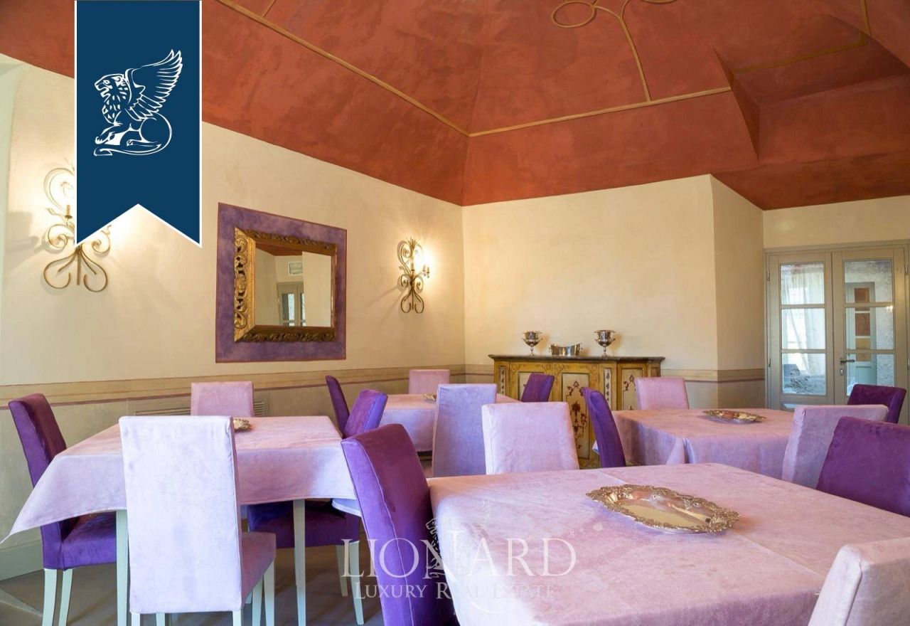 Замок в Массе, Италия, 1 000 м² - фото 18