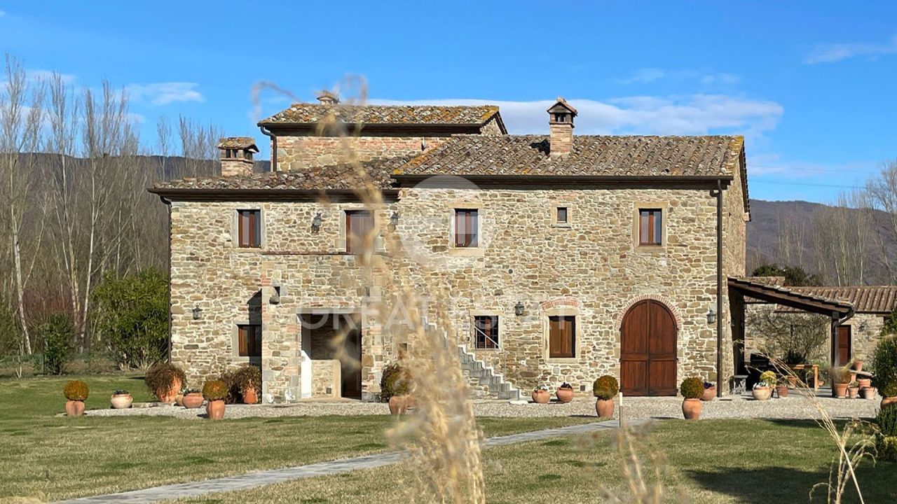 Дом в Кортоне, Италия, 419.4 м² - фото 6