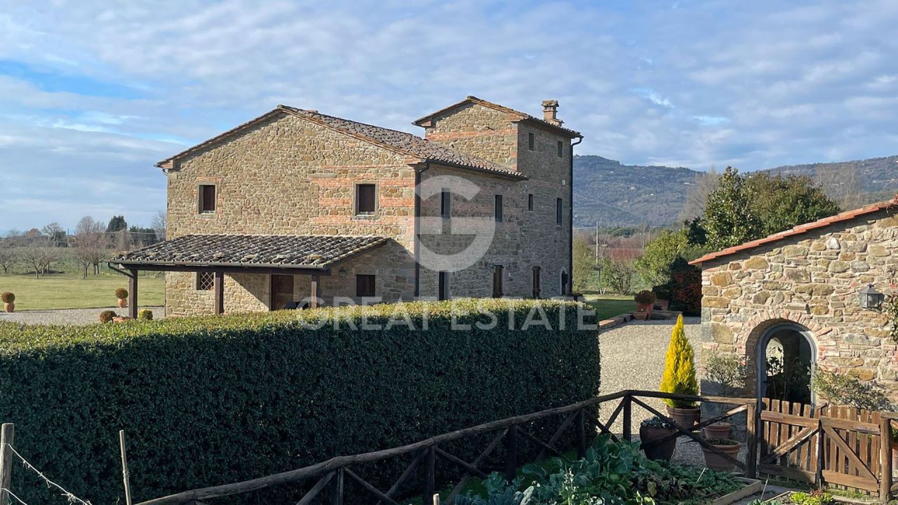 Дом в Кортоне, Италия, 419.4 м² - фото 9