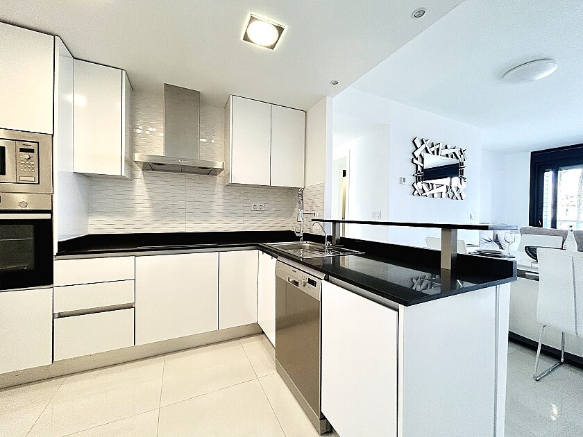 Апартаменты в Пунта Приме, Испания, 80 м² - фото 10