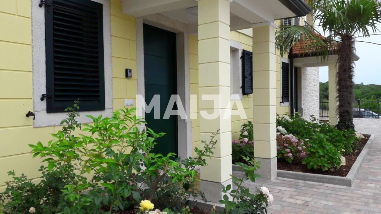 Дом в Порече, Хорватия, 243 м² - фото 15