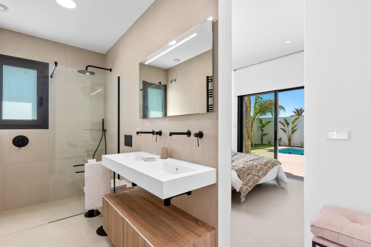 Вилла в Лос Алькасарес, Испания, 130 м² - фото 11