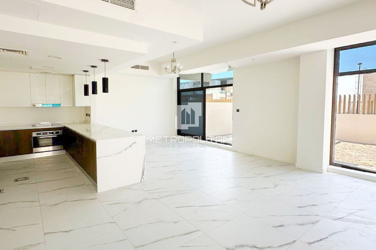 Таунхаус в Дубае, ОАЭ, 288 м² - фото 1