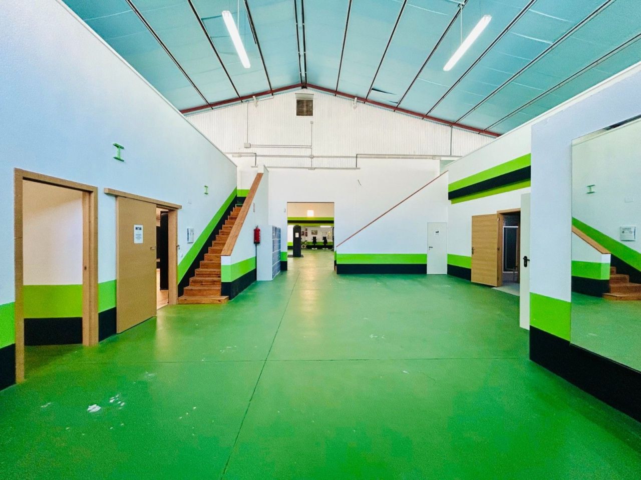 Коммерческая недвижимость в Дайя-Нуэве, Испания, 910 м² - фото 11