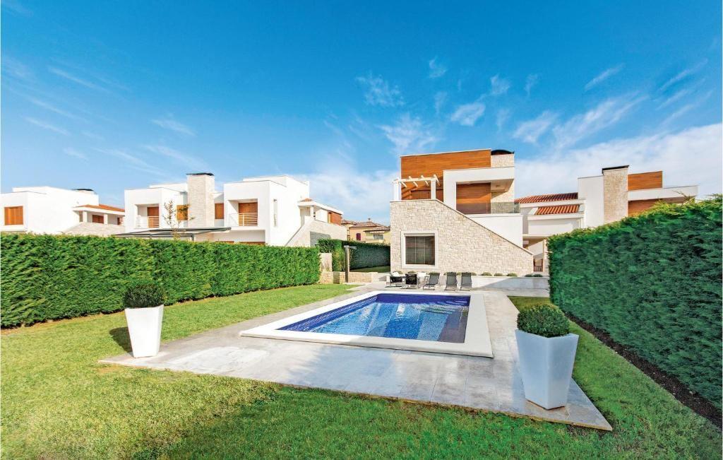 Вилла в Порече, Хорватия, 150 м² - фото 1