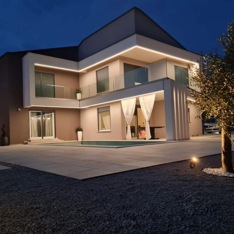 Вилла в Врбнике, Хорватия, 180 м² - фото 1