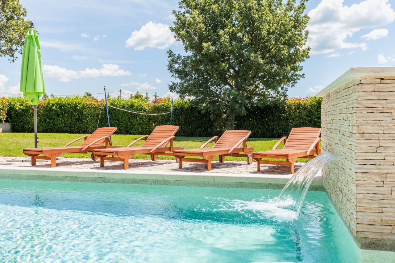 Вилла в Вишняне, Хорватия, 219 м² - фото 2