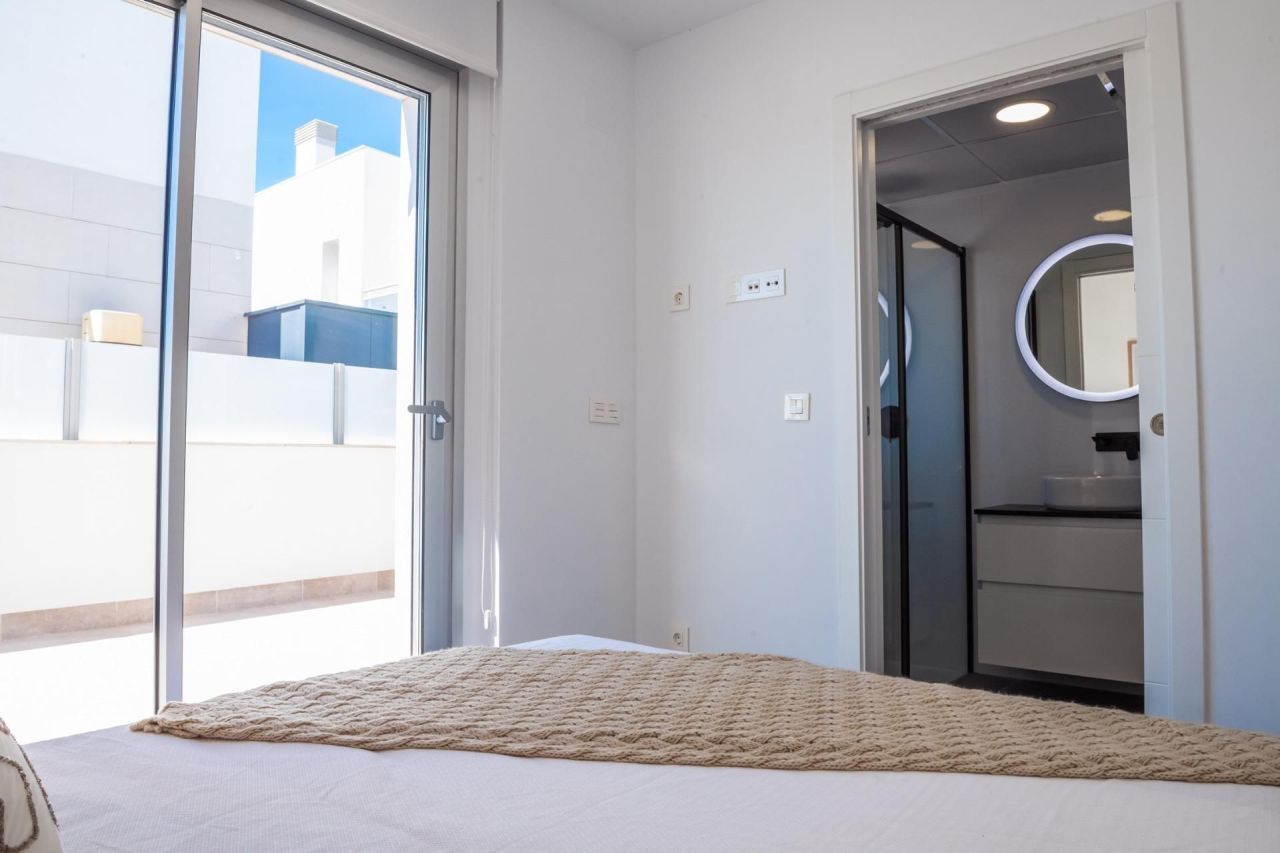 Вилла в Лос Алькасарес, Испания, 106 м² - фото 13