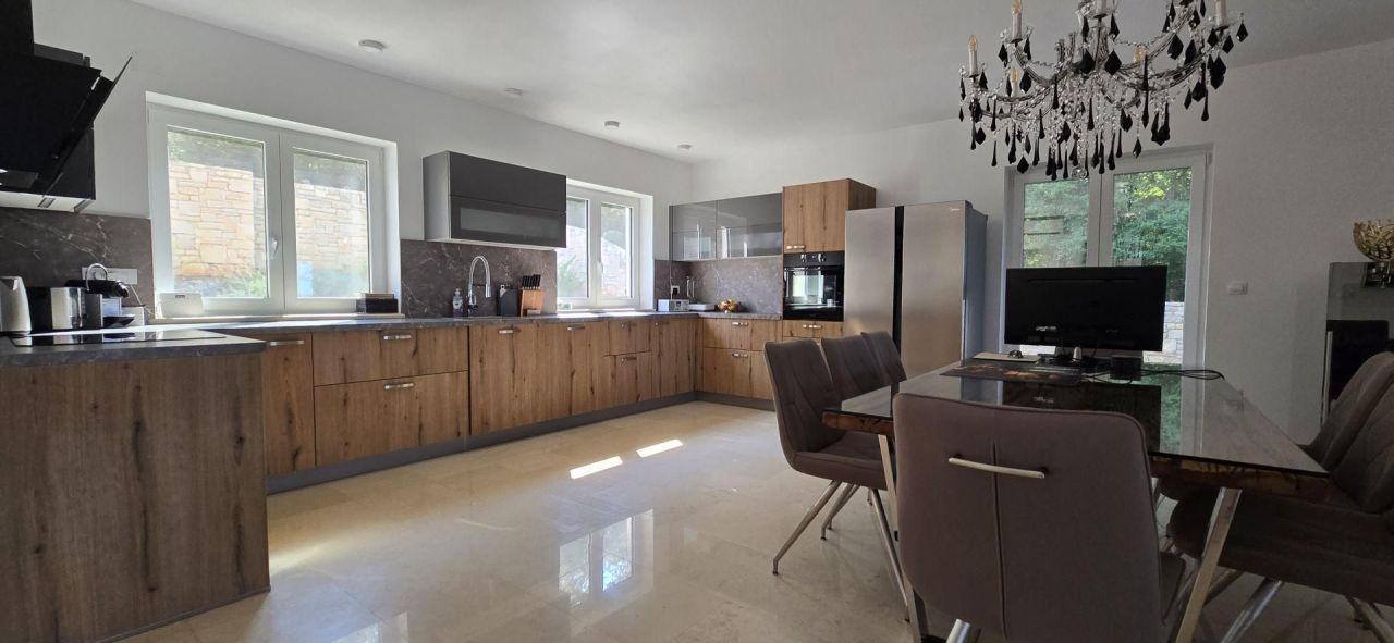 Вилла в Ровини, Хорватия, 236 м² - фото 11