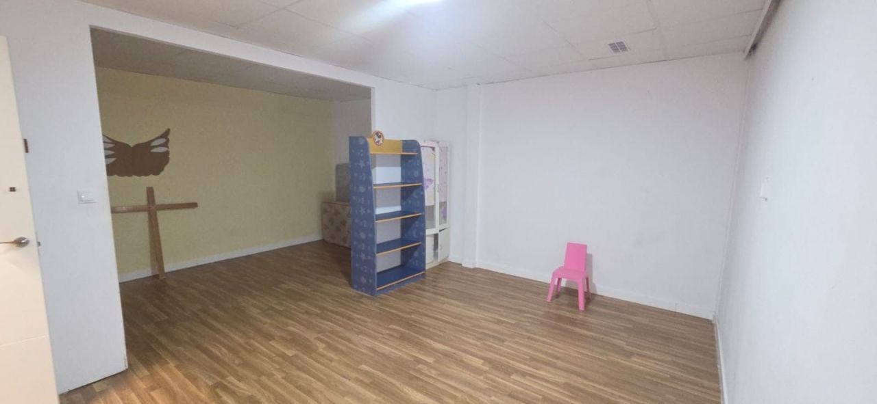 Коммерческая недвижимость в Торревьехе, Испания, 600 м² - фото 14