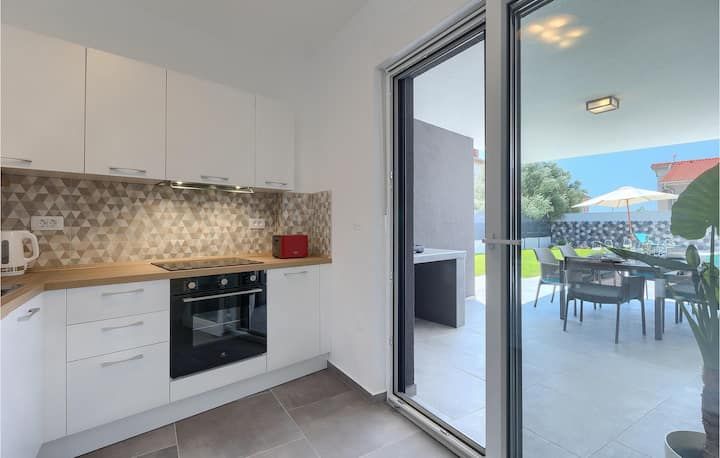 Вилла в Пуле, Хорватия, 160 м² - фото 16