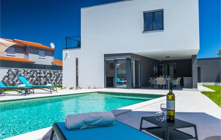 Вилла в Пуле, Хорватия, 160 м² - фото 17