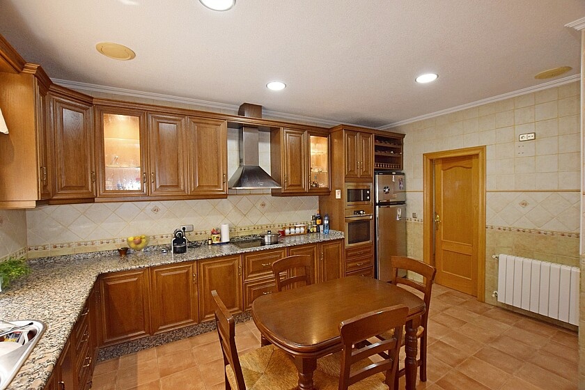 Вилла в Абанилье, Испания, 240 м² - фото 18