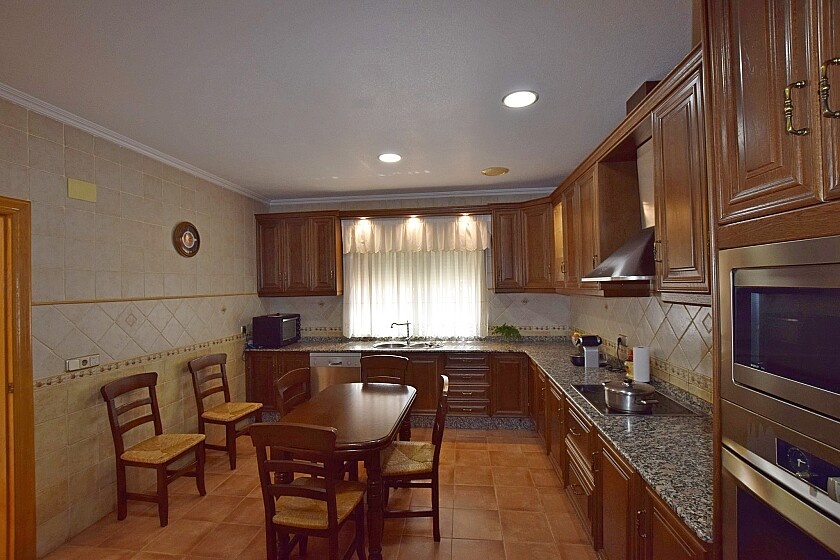 Вилла в Абанилье, Испания, 240 м² - фото 19