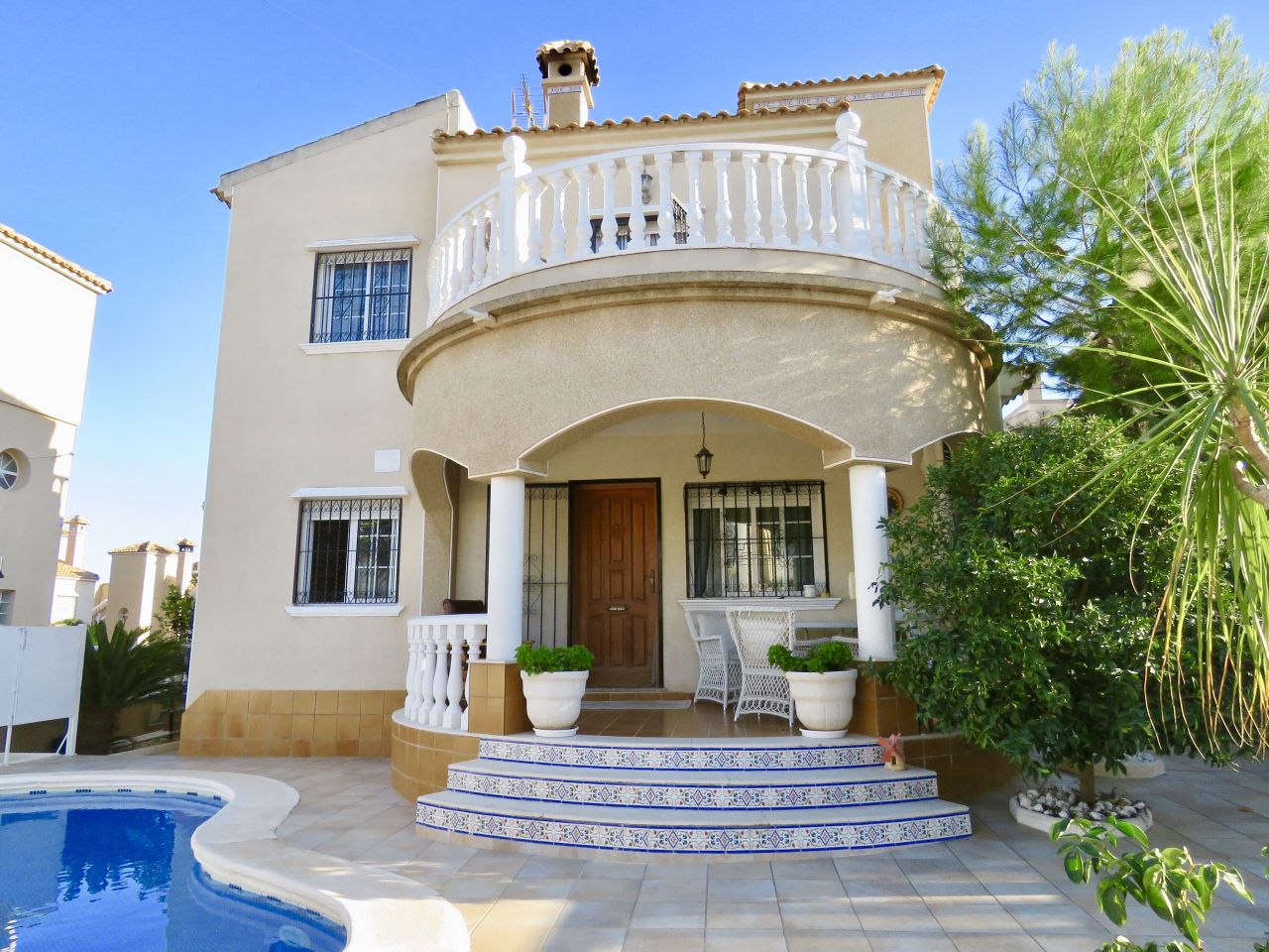 Вилла в Сан-Мигель де Салинас, Испания, 124 м² - фото 1