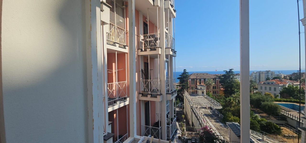 Апартаменты в Империи, Италия, 100 м² - фото 12