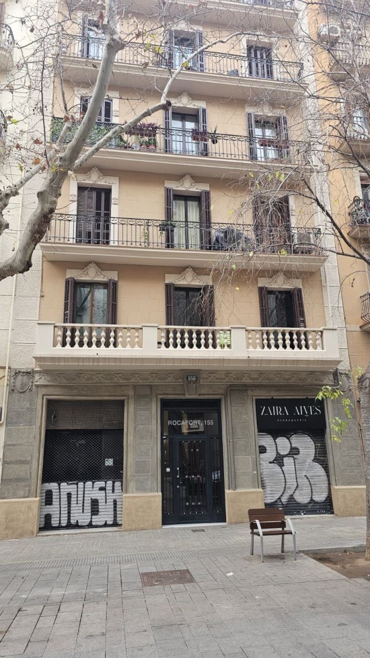 Коммерческая недвижимость в Барселоне, Испания, 103 м² - фото 5