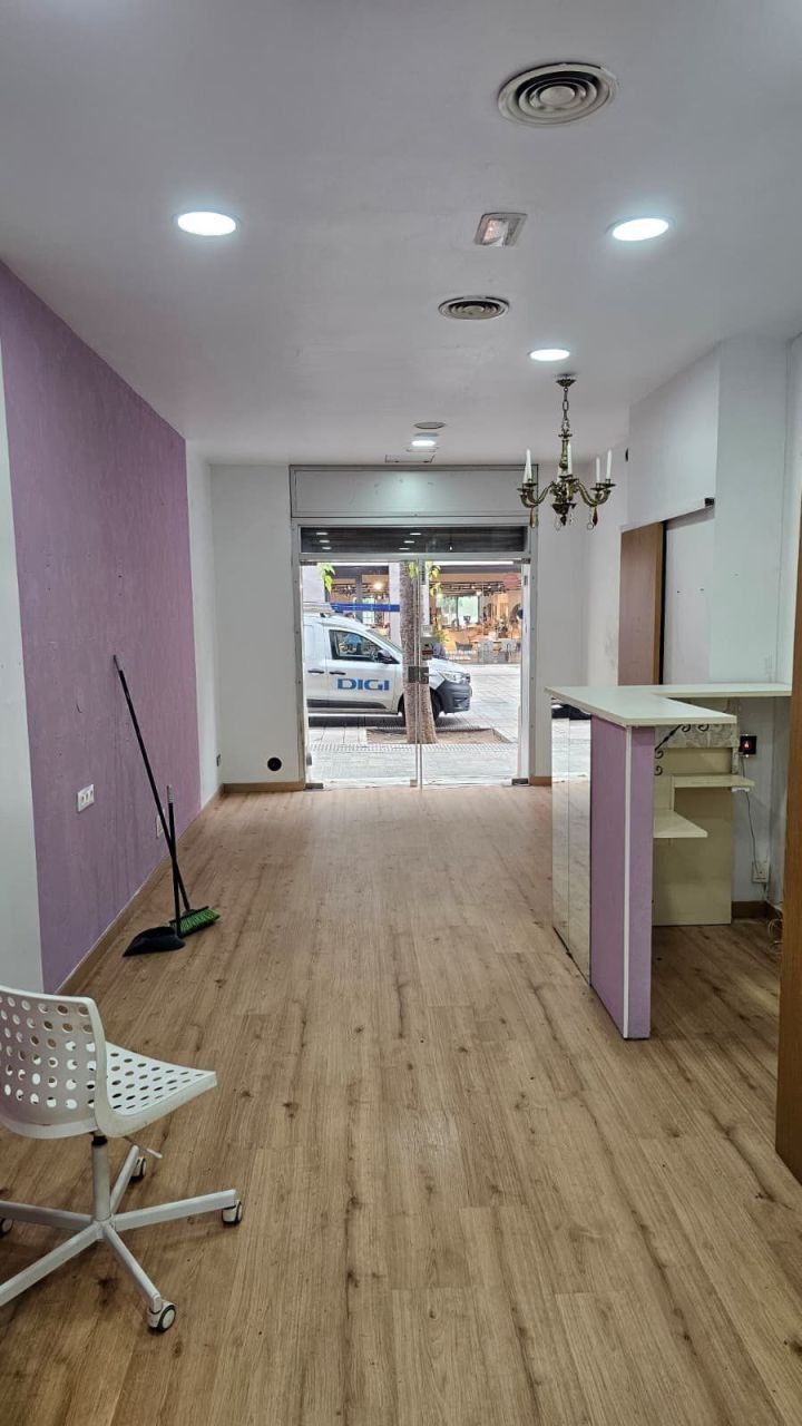 Коммерческая недвижимость в Барселоне, Испания, 103 м² - фото 8