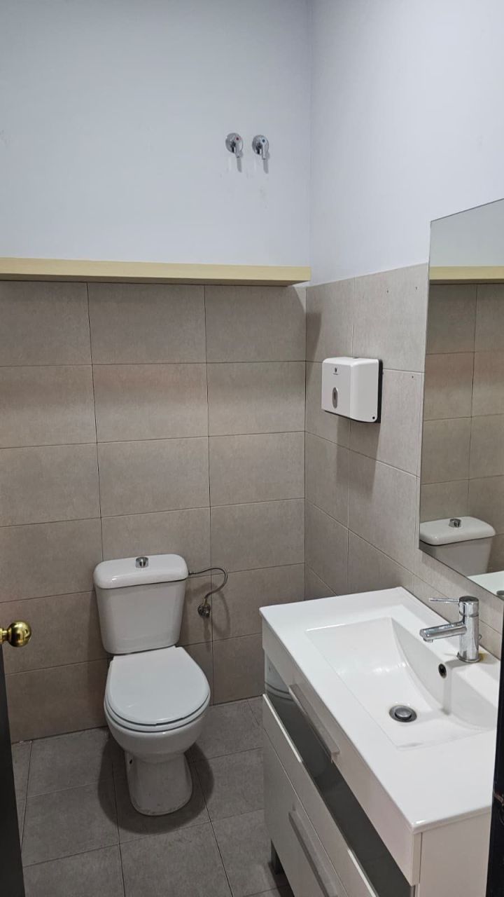 Коммерческая недвижимость в Барселоне, Испания, 103 м² - фото 11