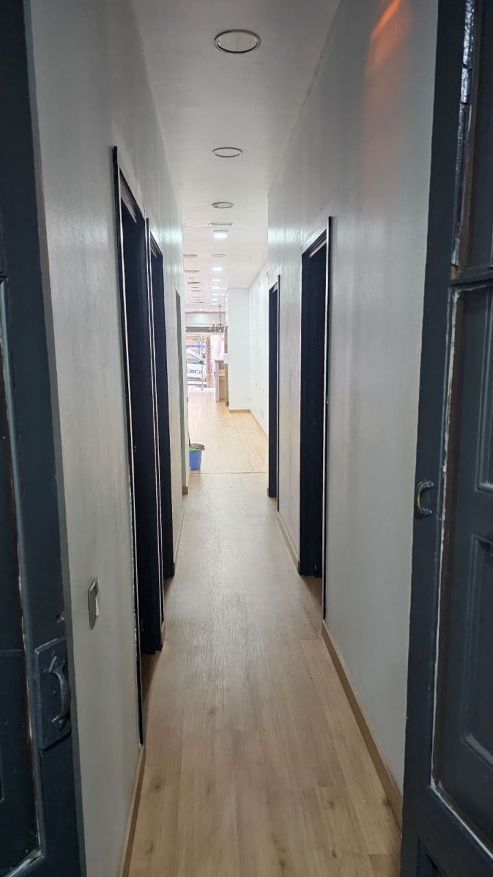 Коммерческая недвижимость в Барселоне, Испания, 103 м² - фото 18