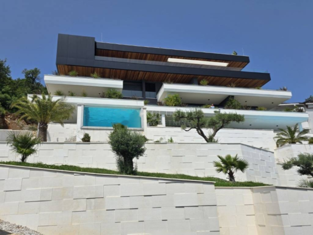 Квартира в Опатии, Хорватия, 274 м² - фото 1