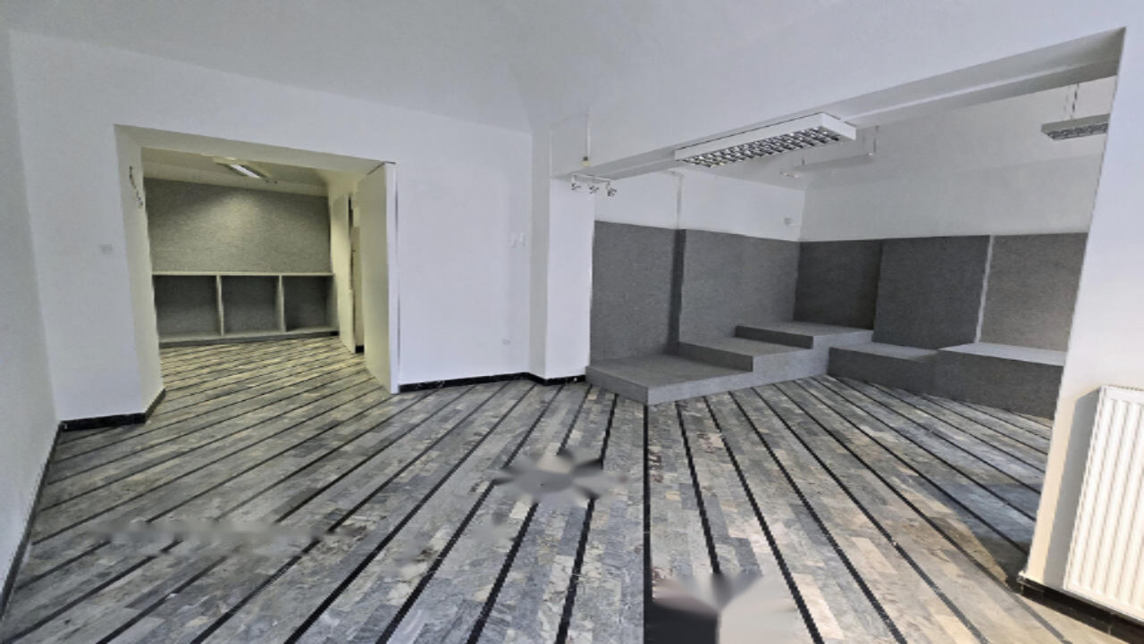 Офис в Любляне, Словения, 96 м² - фото 1