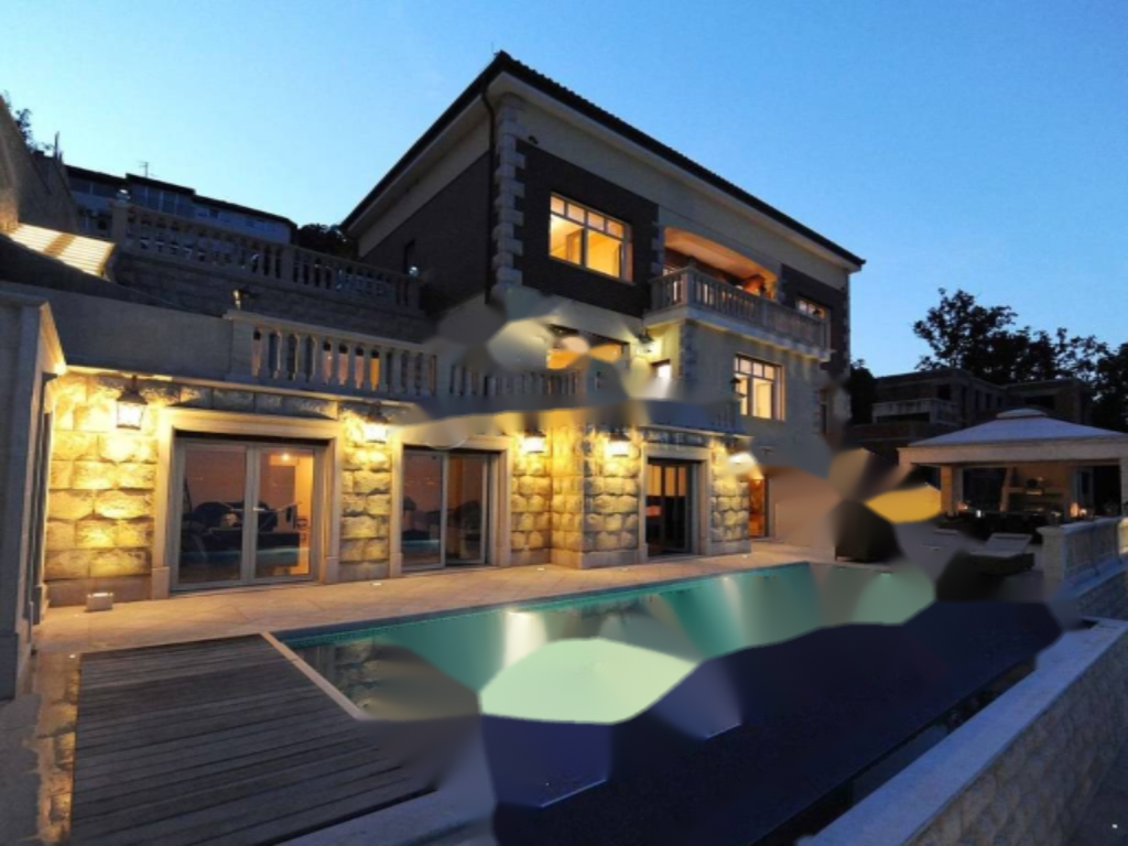 Дом в Опатии, Хорватия, 1 354 м² - фото 1