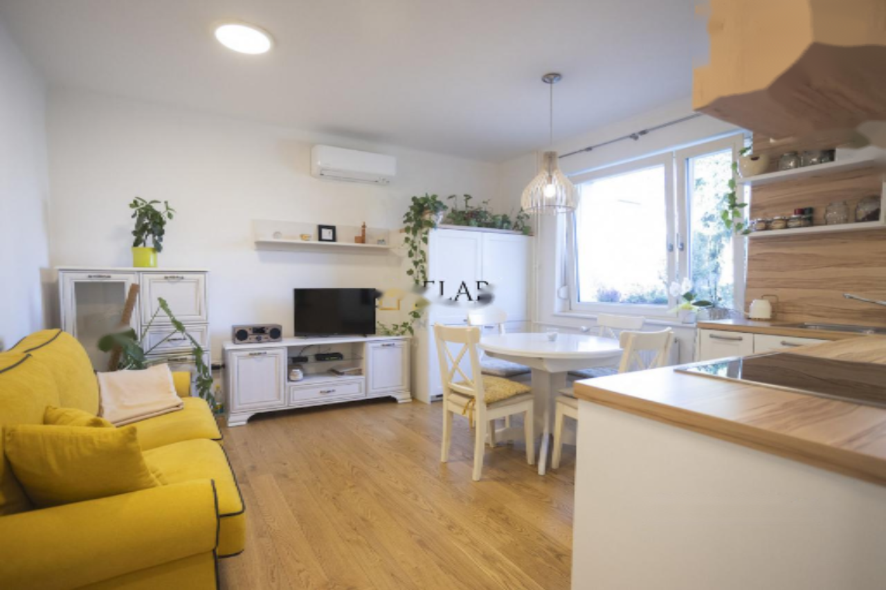 Квартира в Любляне, Словения, 44 м² - фото 1