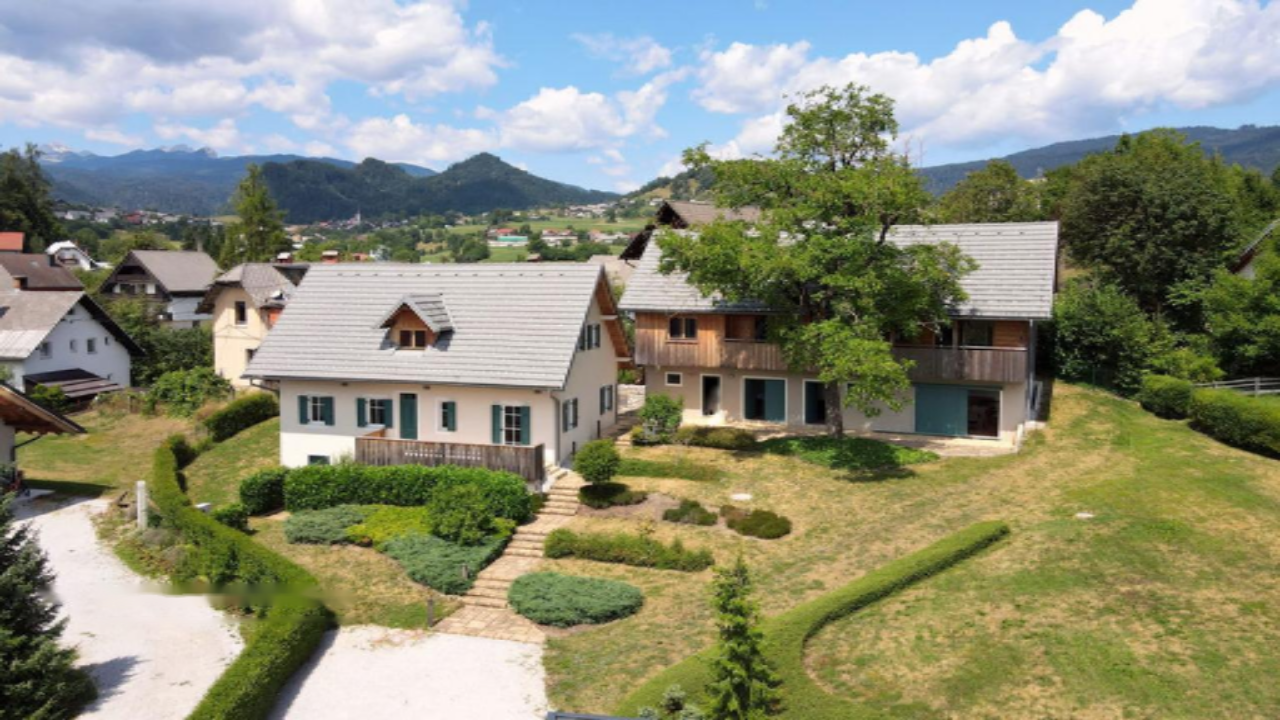 Дом в Бледе, Словения, 364 м² - фото 1