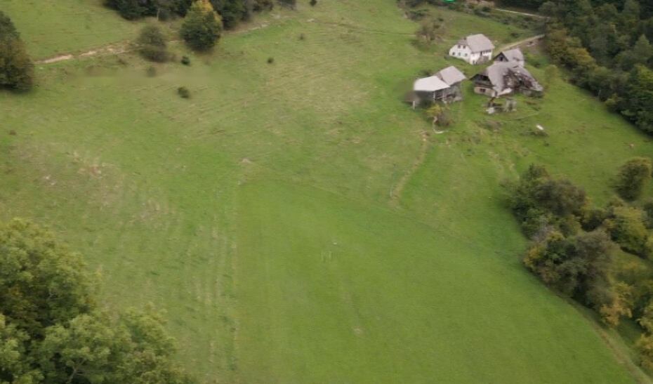 Ферма в Камнике, Словения, 250 000 м² - фото 2