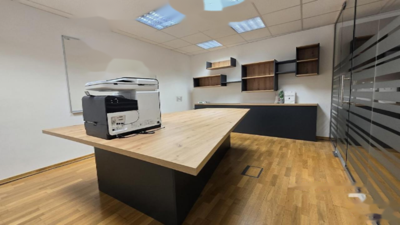 Офис в Любляне, Словения, 177 м² - фото 4