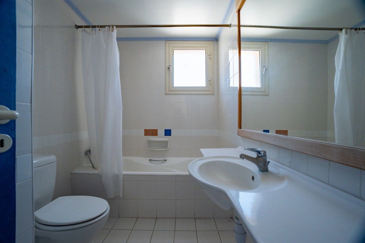 Апартаменты в Пафосе, Кипр, 80 м² - фото 10