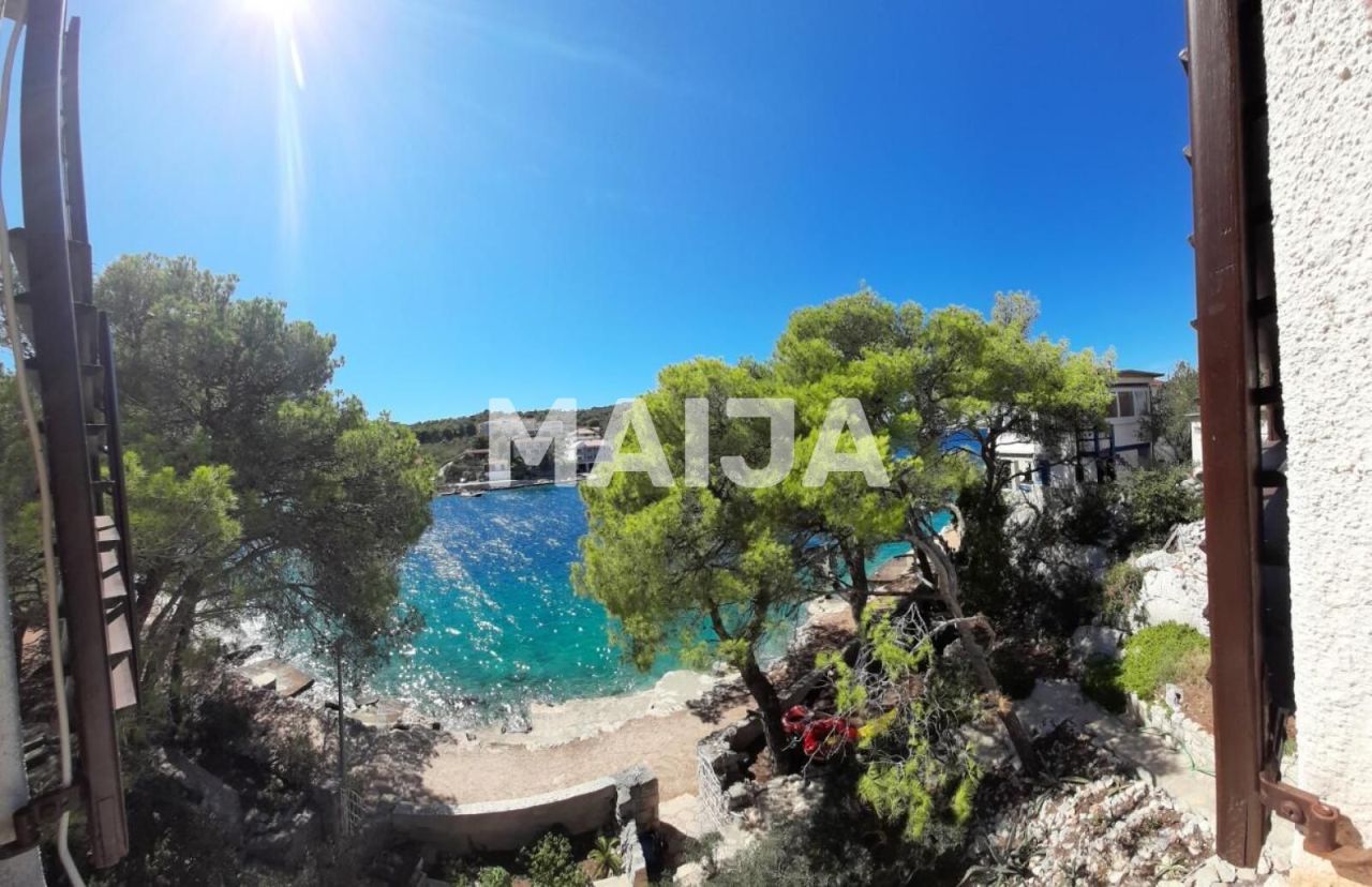 Дом в Рогознице, Хорватия, 85 м² - фото 1