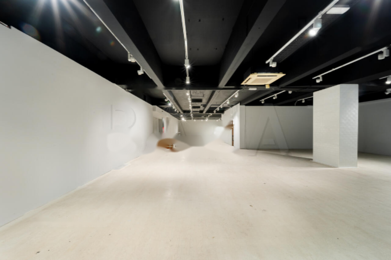 Офис в Любляне, Словения, 437 м² - фото 8