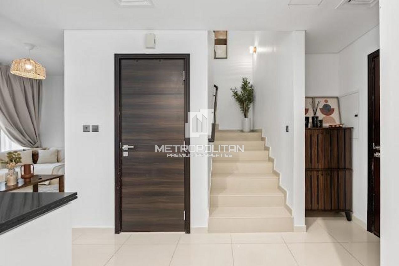 Таунхаус в Дубае, ОАЭ, 112 м² - фото 13