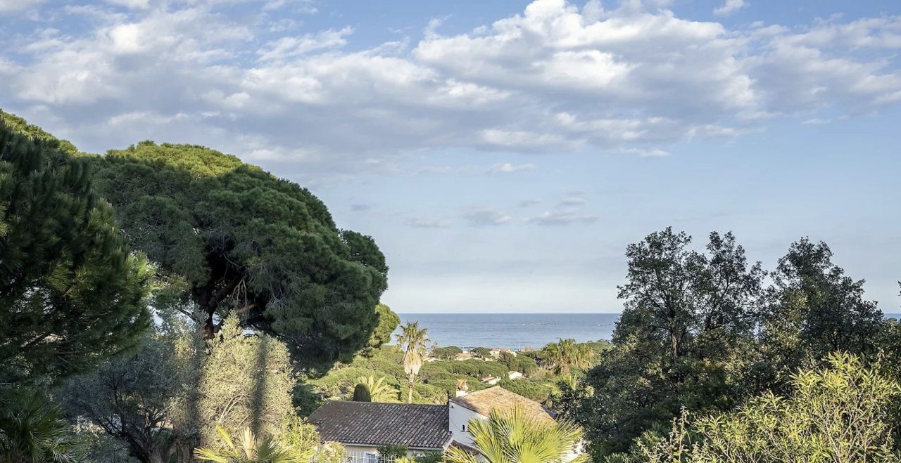 Инвестиционный проект в Сен-Тропе, Франция, 440 м² - фото 1