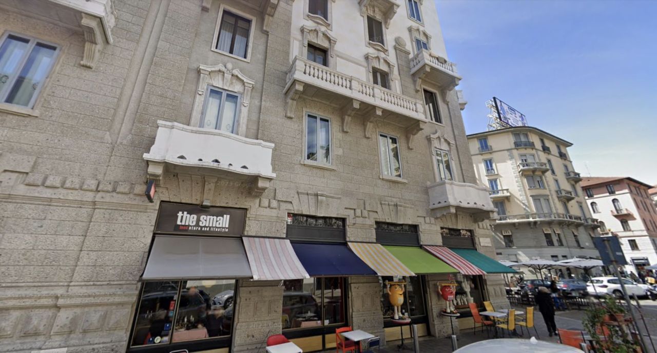Коммерческая недвижимость в Милане, Италия, 38 м² - фото 1