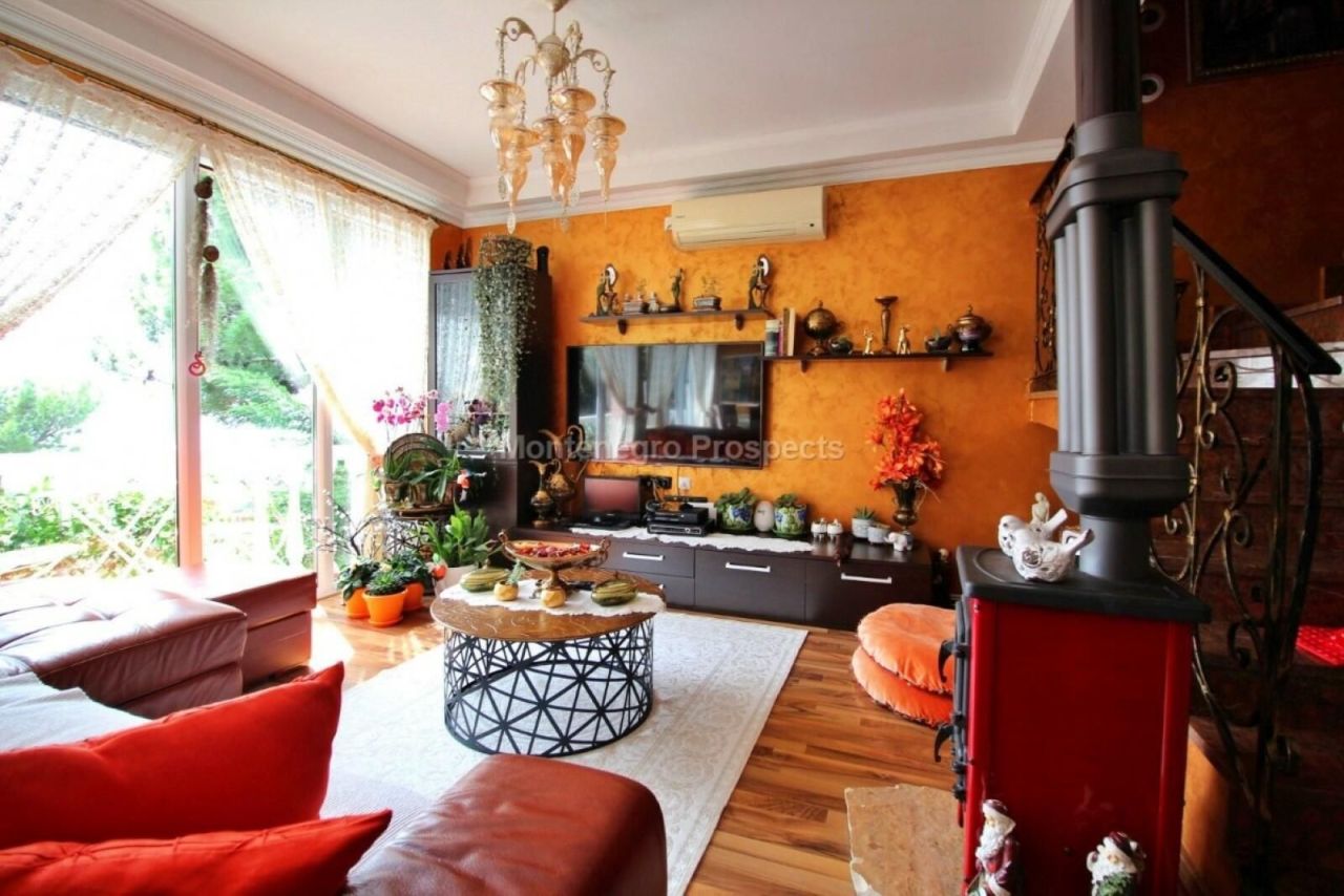 Дом в Шушани, Черногория, 194 м² - фото 1