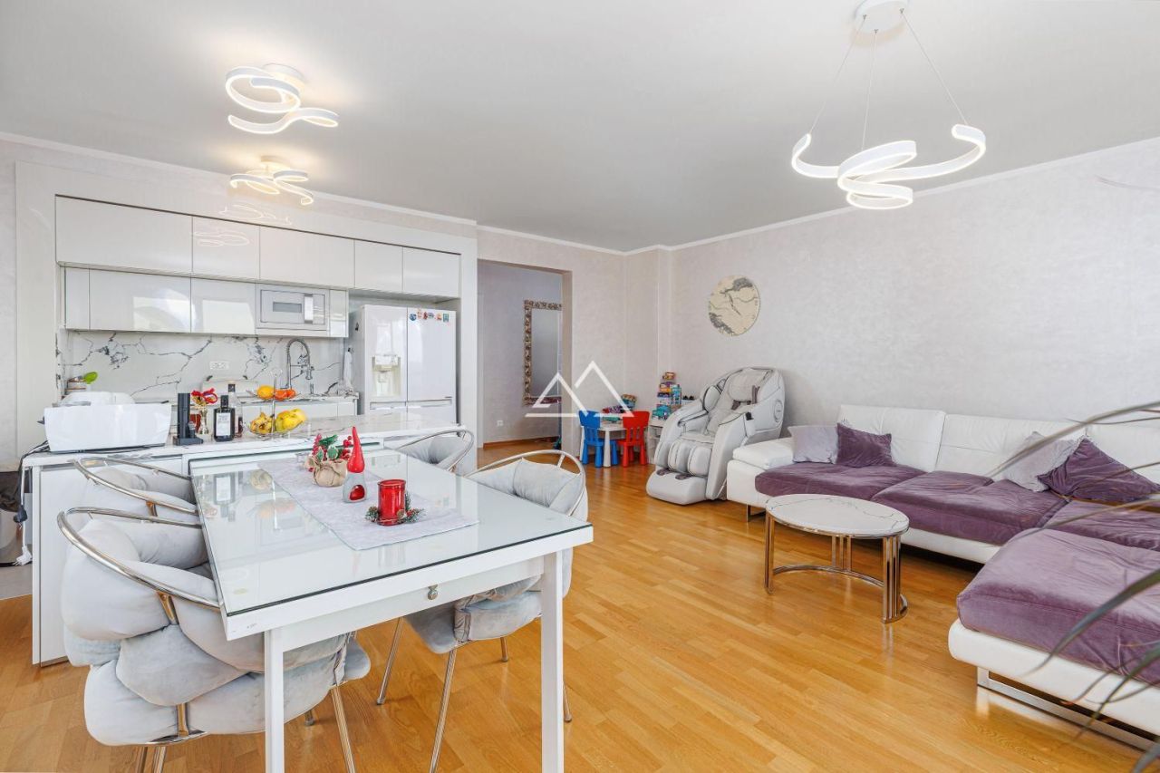 Апартаменты в Бечичи, Черногория, 104 м² - фото 12